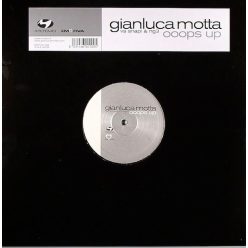 Gianluca Motta Vs. Snap! & NG3 – Ooops Up (2005) olasz house vinyl, VG+ állapotban