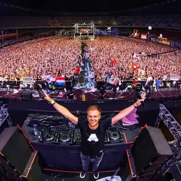 A 12 colos lemezektől az A State of Trance világáig – Armin van Buuren története